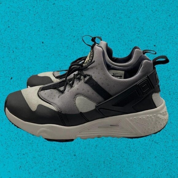 Nike Other - Nike air huarache outdoor